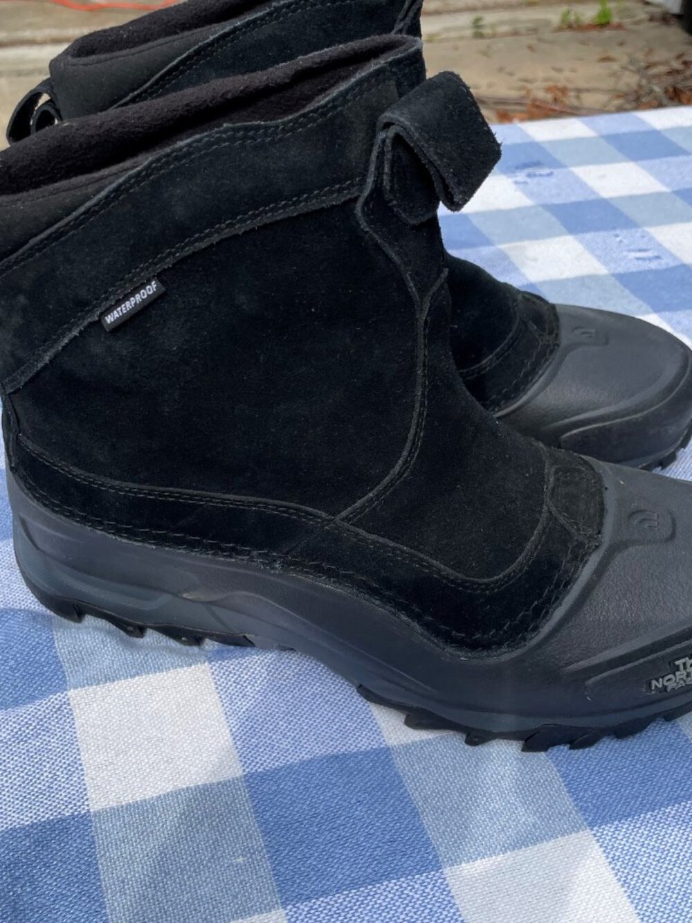 North Face Winter Boots - Black, Size 9